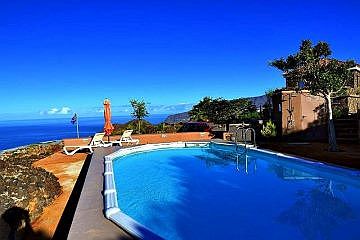 Las Norias auf La Palma - Pool und Meer gehören hier oft zusammen